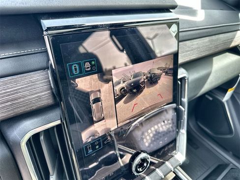 New 2026 GMC Acadia Denali w/ Super Cruise Package image 29