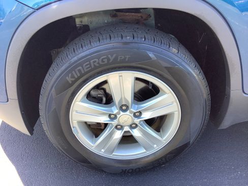 Used 2020 Chevrolet Trax LT w/ LT Convenience Package AWD/4WD image 4