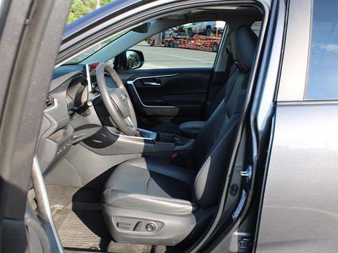 Used 2023 Toyota RAV4 XLE Premium AWD/4WD image 13