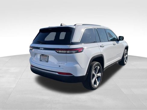 New 2026 Jeep Grand Cherokee Limited RWD image 7