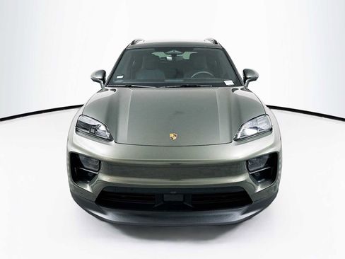 New 2026 Porsche Macan 4 Electric AWD/4WD image 6