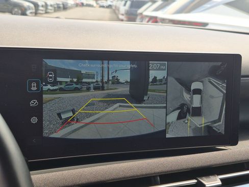 Certified 2025 Hyundai Santa Cruz Limited AWD/4WD image 25