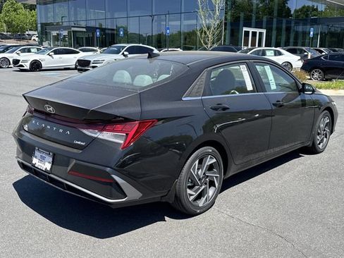 New 2026 Hyundai Elantra Limited image 7