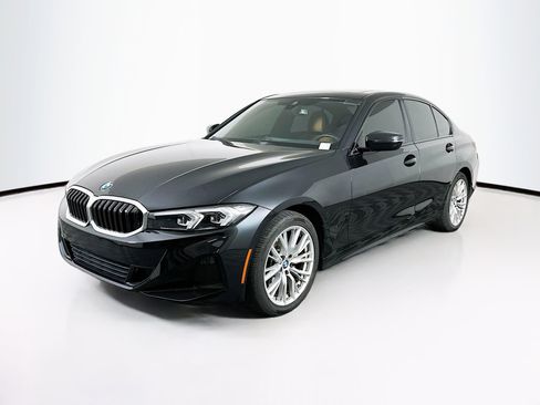 Used 2023 BMW 330i Sedan w/ Driving Assistance Package RWD image 3
