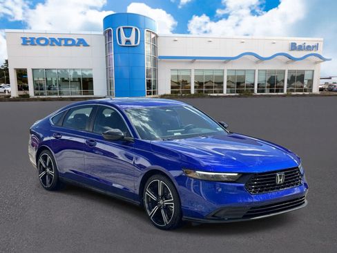 Used 2025 Honda Accord Sport image 7