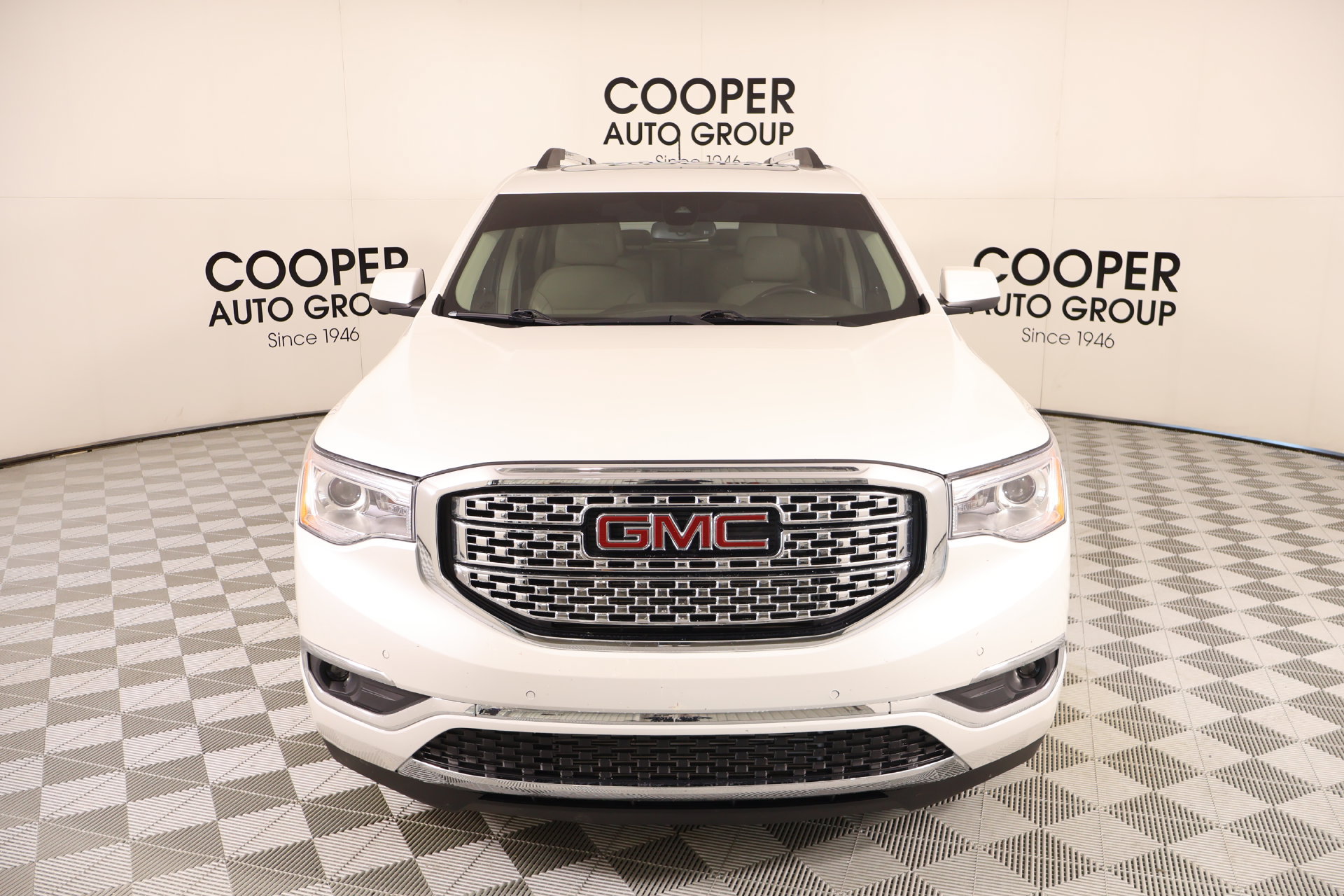 Used 2019 GMC Acadia Denali FWD image 9