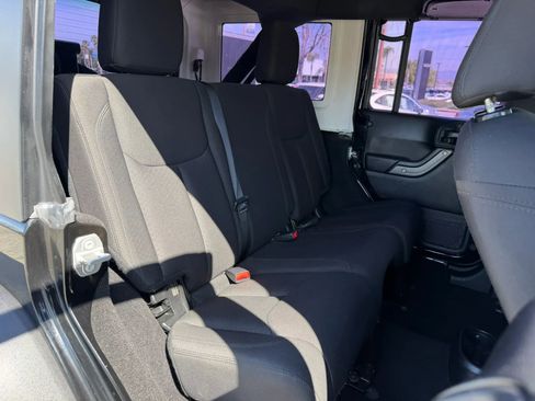 Used 2017 Jeep Wrangler Unlimited Sport image 16