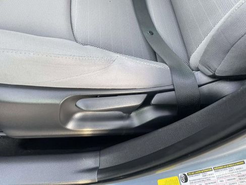 Used 2023 Toyota Corolla SE image 30