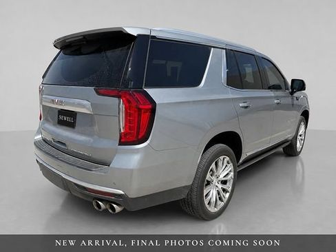 Used 2024 GMC Yukon Denali AWD/4WD image 3