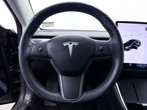 Used 2018 Tesla Model 3 Long Range image 24
