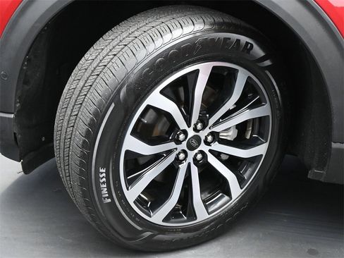 Used 2020 Ford Explorer ST w/ Premium Technology Package image 23