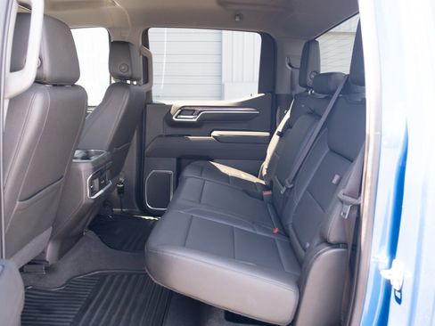 Used 2022 Chevrolet Silverado 1500 LTZ AWD/4WD image 17
