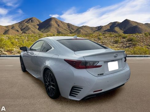 Used 2016 Lexus RC 200t image 3