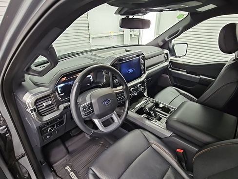 Used 2024 Ford F150 Lariat image 11