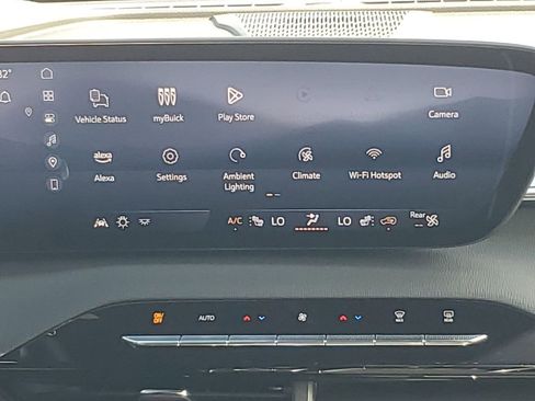 Used 2025 Buick Enclave Preferred image 27