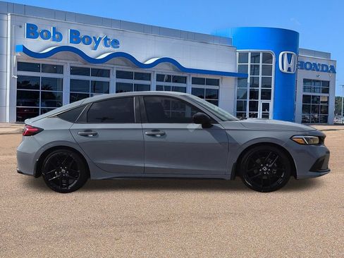 Used 2024 Honda Civic Sport image 4