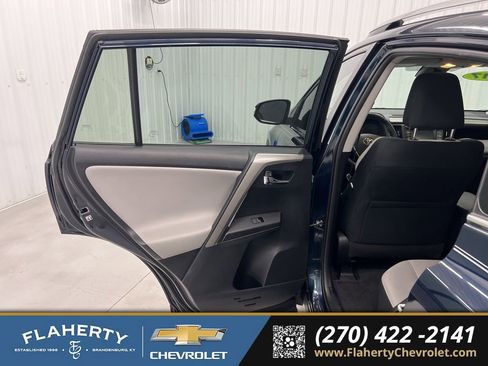 Used 2017 Toyota RAV4 XLE image 10