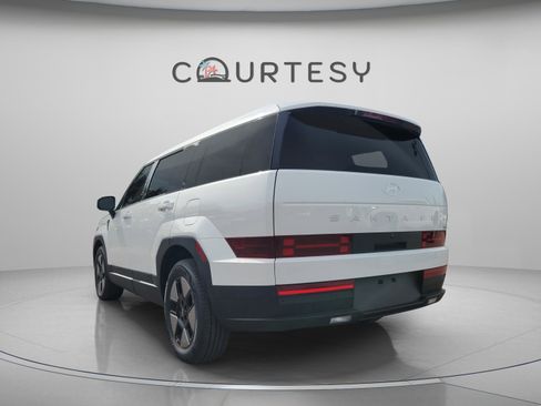 New 2026 Hyundai Santa Fe SE image 2