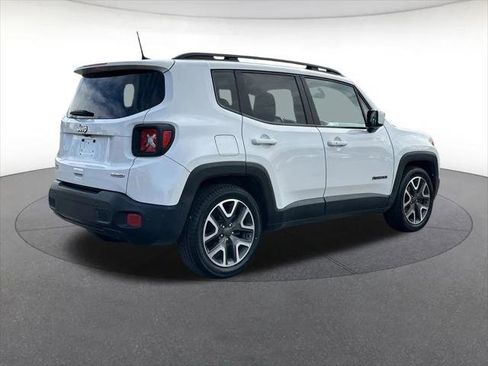 Certified 2018 Jeep Renegade Latitude w/ Advanced Technology Group image 5