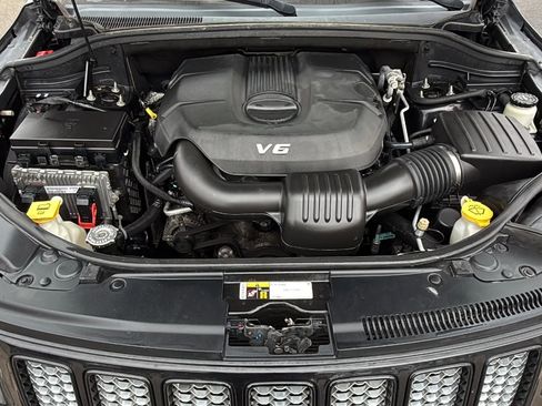 Used 2015 Jeep Grand Cherokee Altitude image 23