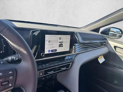 New 2026 Toyota Camry SE image 13