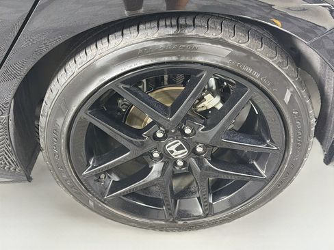 Used 2025 Honda Civic Sport image 11