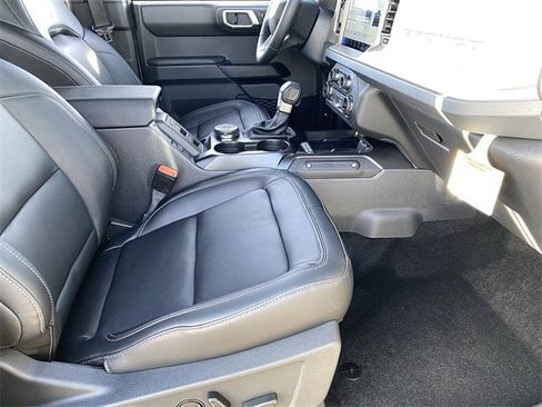New 2026 Ford Bronco Outer Banks image 44
