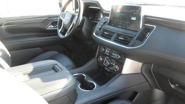 Used 2024 Chevrolet Suburban LT AWD/4WD image 17