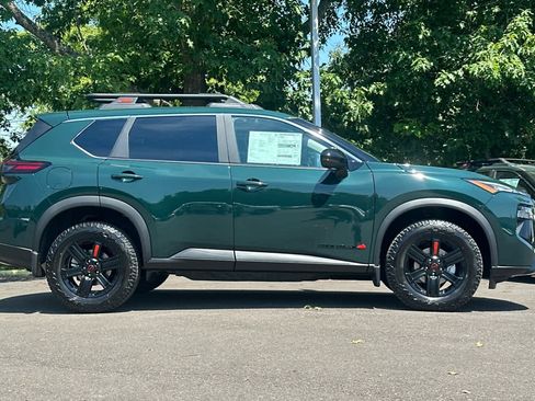 New 2026 Nissan Rogue SV AWD/4WD image 8