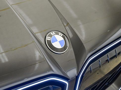 Used 2025 BMW X3 xDrive30i w/ M Sport Package image 8