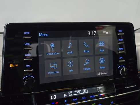 Used 2021 Toyota Sienna XSE FWD image 21