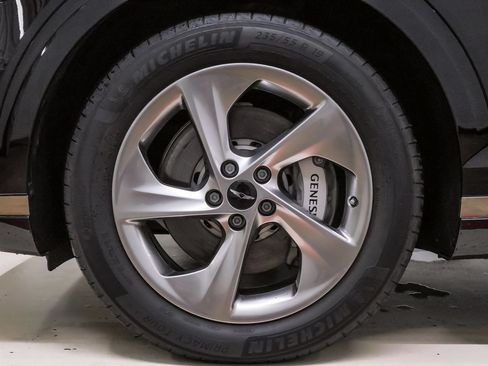 Certified 2026 Genesis GV70 2.5T Advanced AWD/4WD image 27