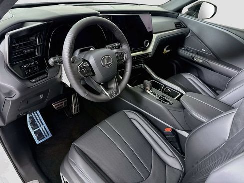 New 2026 Lexus TX 500h AWD w/ Technology Package image 9
