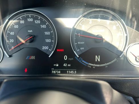 Used 2016 BMW M4 Convertible RWD image 18