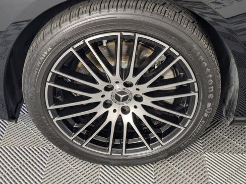 Used 2024 Mercedes-Benz C 300 Sedan image 8