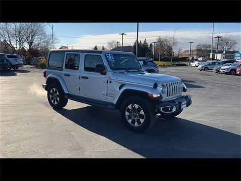 Used 2022 Jeep Wrangler Unlimited Sahara image 2
