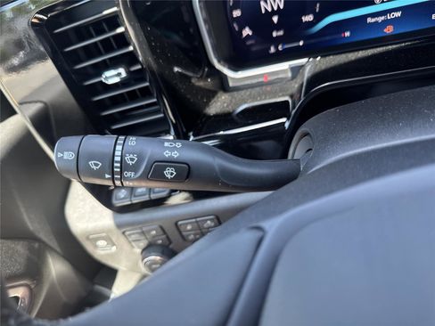 New 2026 Chevrolet Silverado 2500 High Country w/ High Country Premium Package AWD/4WD image 29