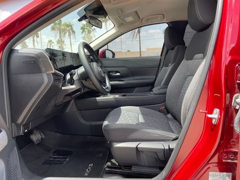 Certified 2025 Nissan Kicks SV AWD/4WD image 23