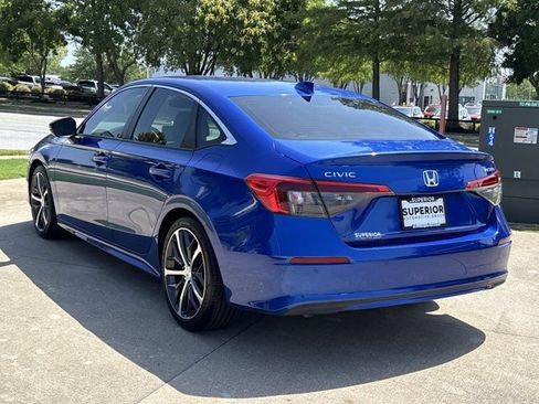 Used 2022 Honda Civic Touring image 10