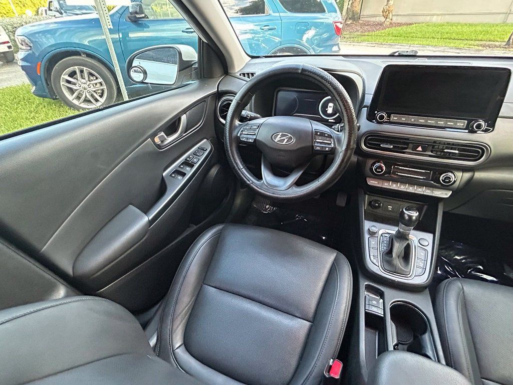 Used 2022 Hyundai Kona Limited FWD image 9