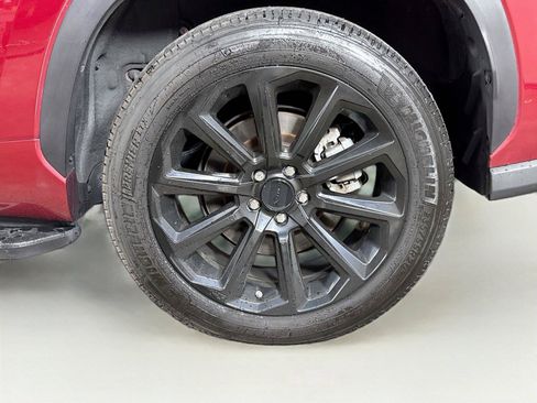 Used 2022 Toyota Highlander XLE FWD image 15