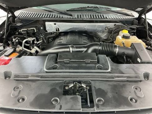 Used 2017 Ford Expedition Limited w/ Equipment Group 301A AWD/4WD image 36