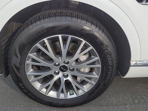 Used 2025 Genesis GV80 2.5T Standard image 14