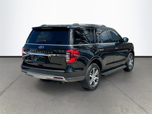 Used 2024 Ford Expedition Limited image 7