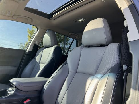 Used 2022 Subaru Outback Limited AWD/4WD image 25