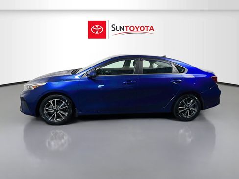 Used 2022 Kia Forte LXS FWD image 7