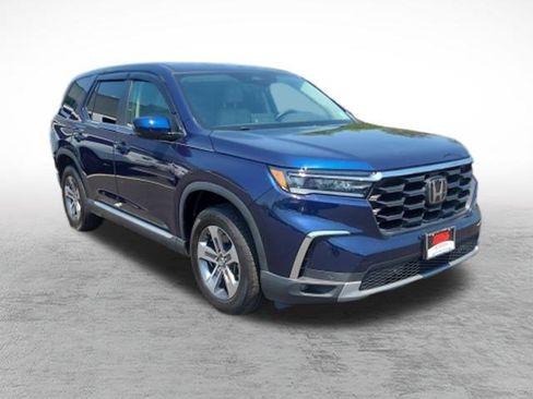 Used 2024 Honda Pilot EX-L image 3