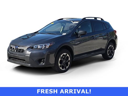 Used 2022 Subaru Crosstrek 2.0i image 1