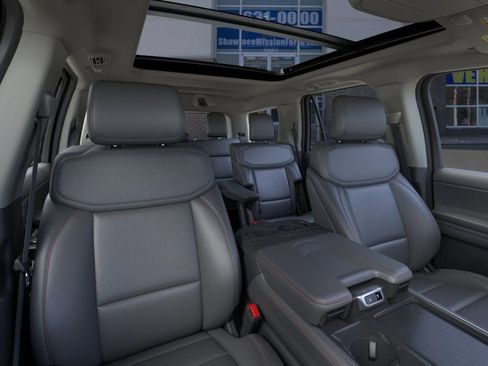 New 2025 Ford Expedition Active AWD/4WD image 10