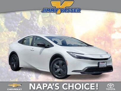 Used 2025 Toyota Prius LE